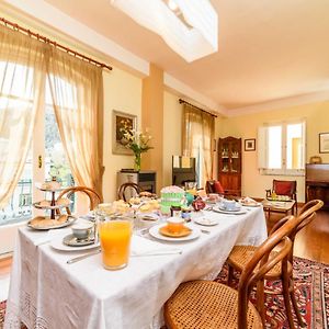 La Camelia Apartment